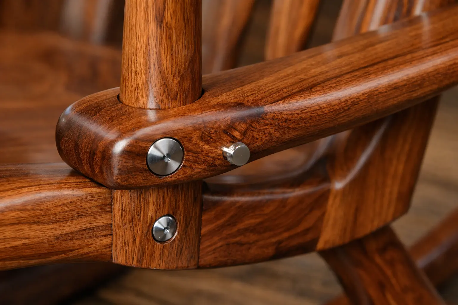 Amerikanischer Schaukelstuhl Holzmaserung Verarbeitung Qualität Detail